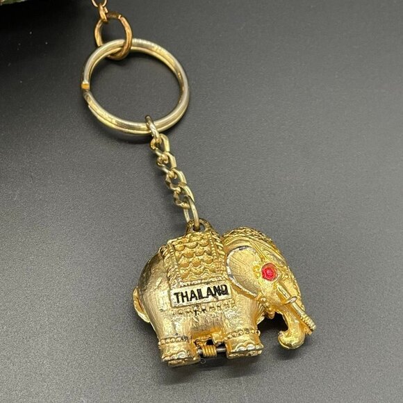 Vintage Travel Bag Cosmetics Case Bangkok Thailand Elephant Sewing Kit 1970s - Picture 3 of 10